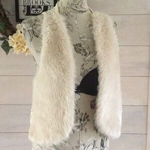 Faux Fur Vest L